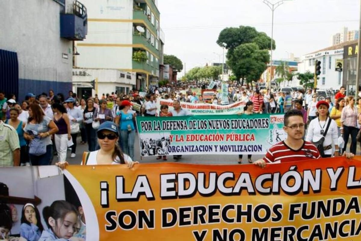 El paro afectaría a cerca de 127.000 estudiantes de colegios públicos en Santander (Fotos: Archivo / VANGUARDIA)