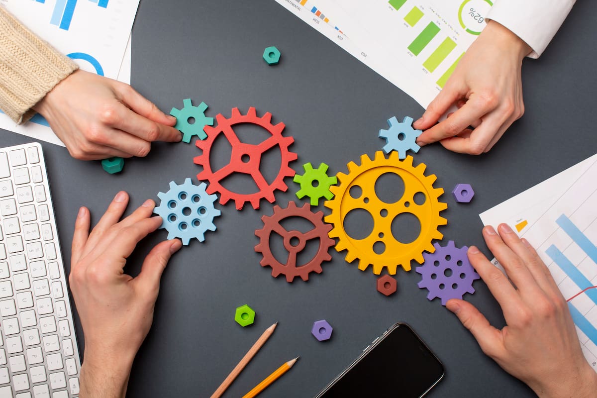 Expertos advierten que intentar replicar culturas empresariales ajenas puede generar desconexión interna, pérdida de credibilidad y equipos menos comprometidos.