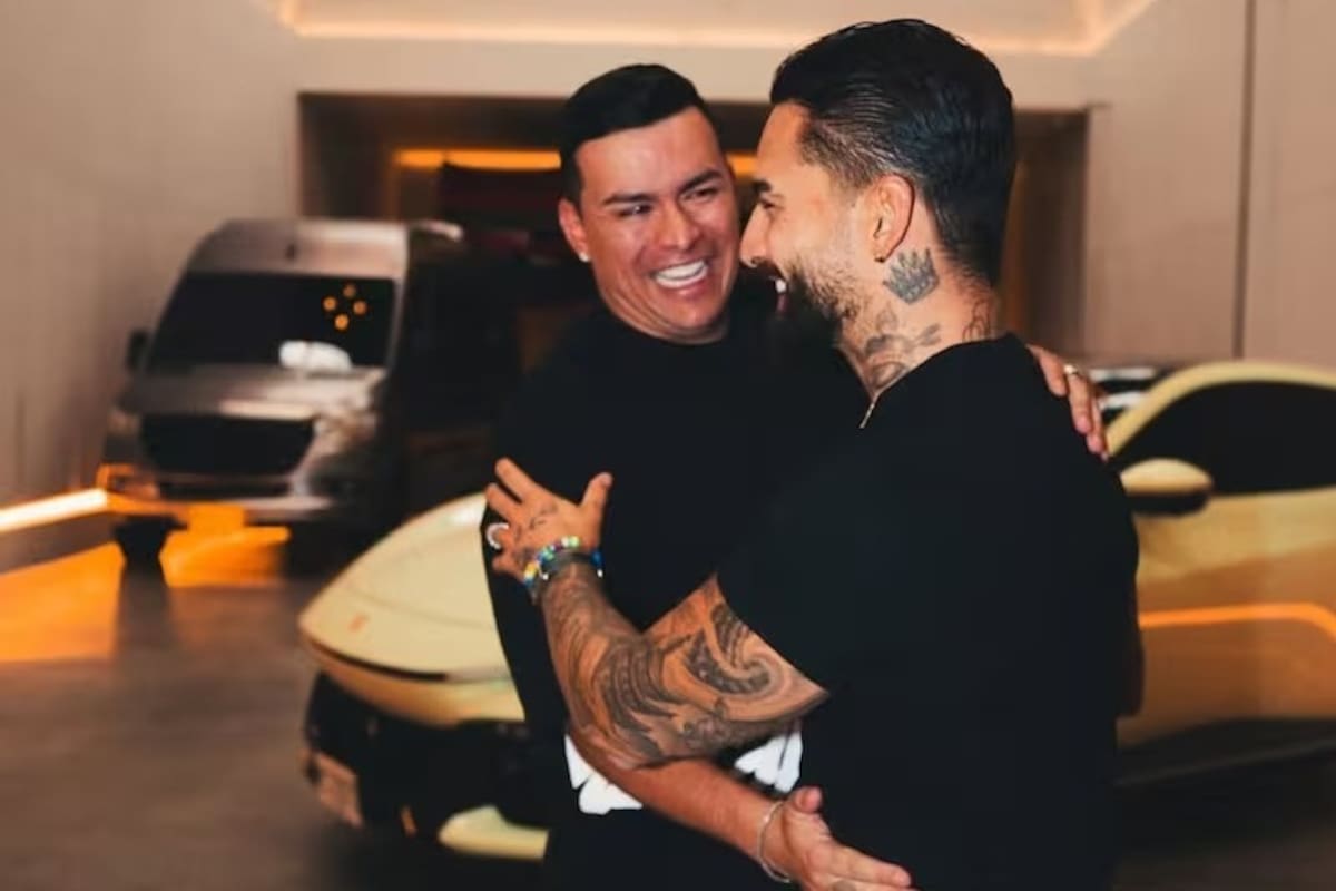 El cantante colombiano aprovechó la gala para rendir homenaje a Yeison Jiménez y destacar su legado artístico. / Redes sociales