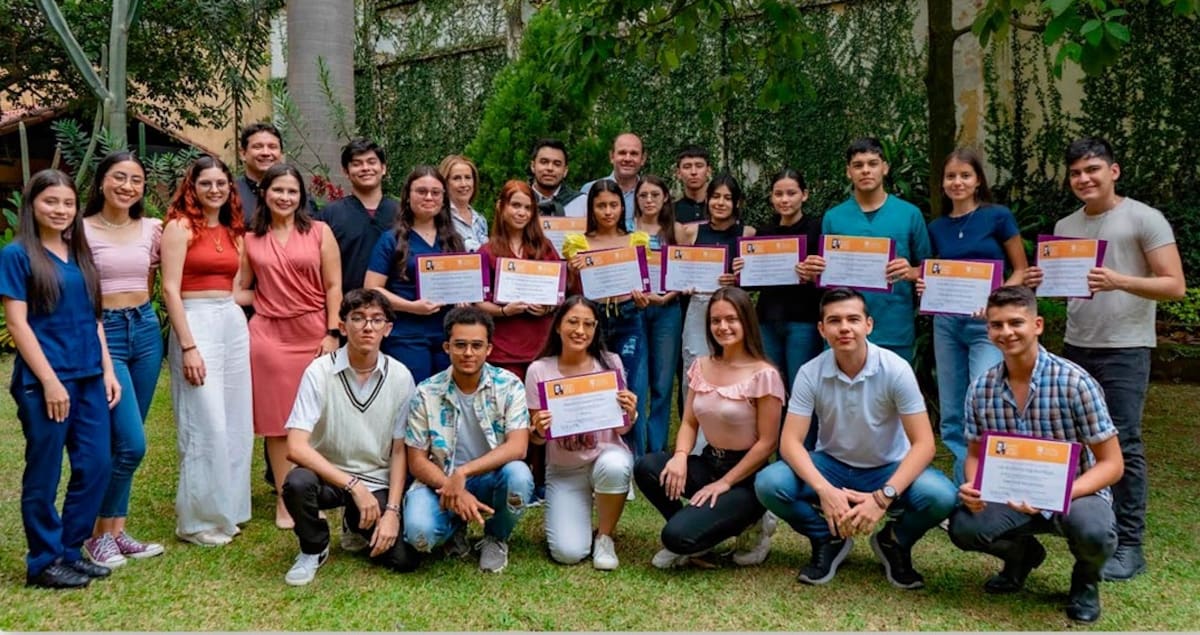 Marcela Peralta, la líder que conecta la generosidad con los sueños de jóvenes santandereanos. Foto suministrada/VANGUARDIA
