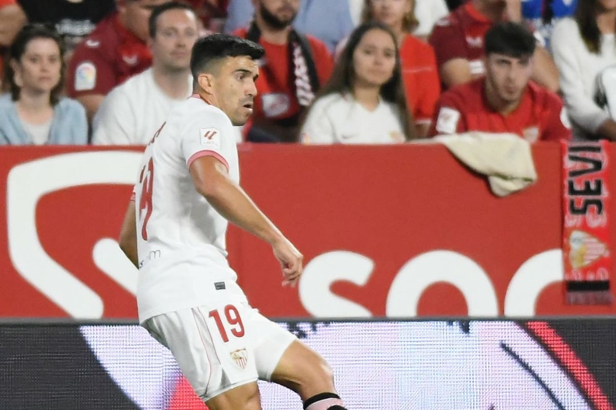 El lateral, que venía jugando en el Sevilla de España, vestirá ahora la camiseta de River Plate.