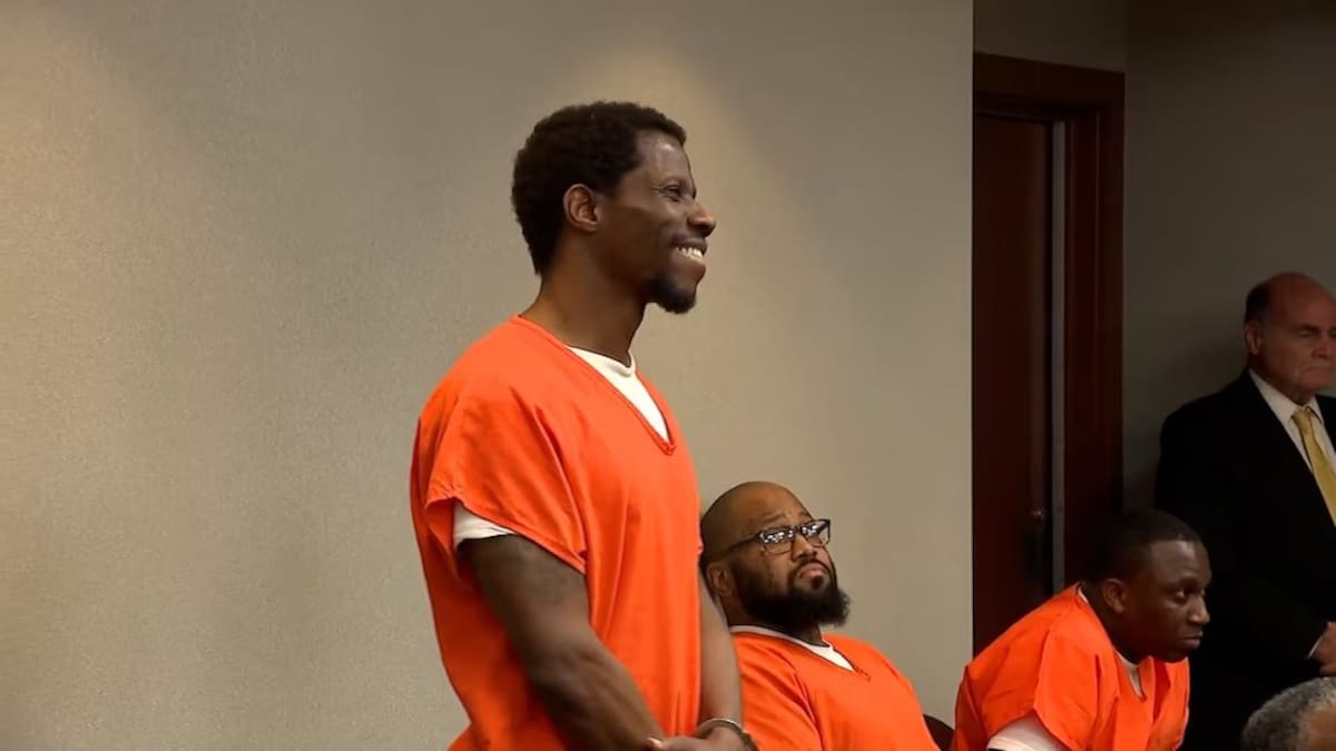 Marcus Terry, condenado por el brutal asesinato de su compañero de celda en el Instituto Correccional de Dade, fue sentenciado a cadena perpetua sin libertad condicional luego de reírse durante la audiencia.