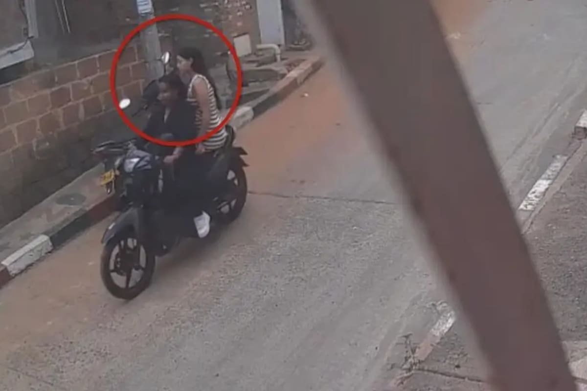 María Camila Potosí, fue captada acompañada de una mujer en una moto el 16 de julio de 2026. Desde ese instante, no se volvió a tener rastro de la joven con vida.