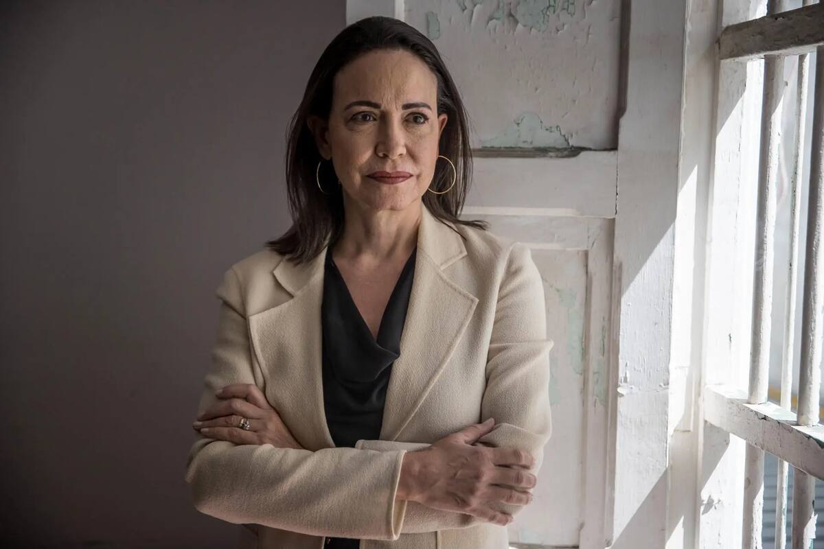 María Corina Machado denunció su exclusión de las negociaciones sobre Venezuela y anunció que regresará al país para movilizar a sus seguidores.