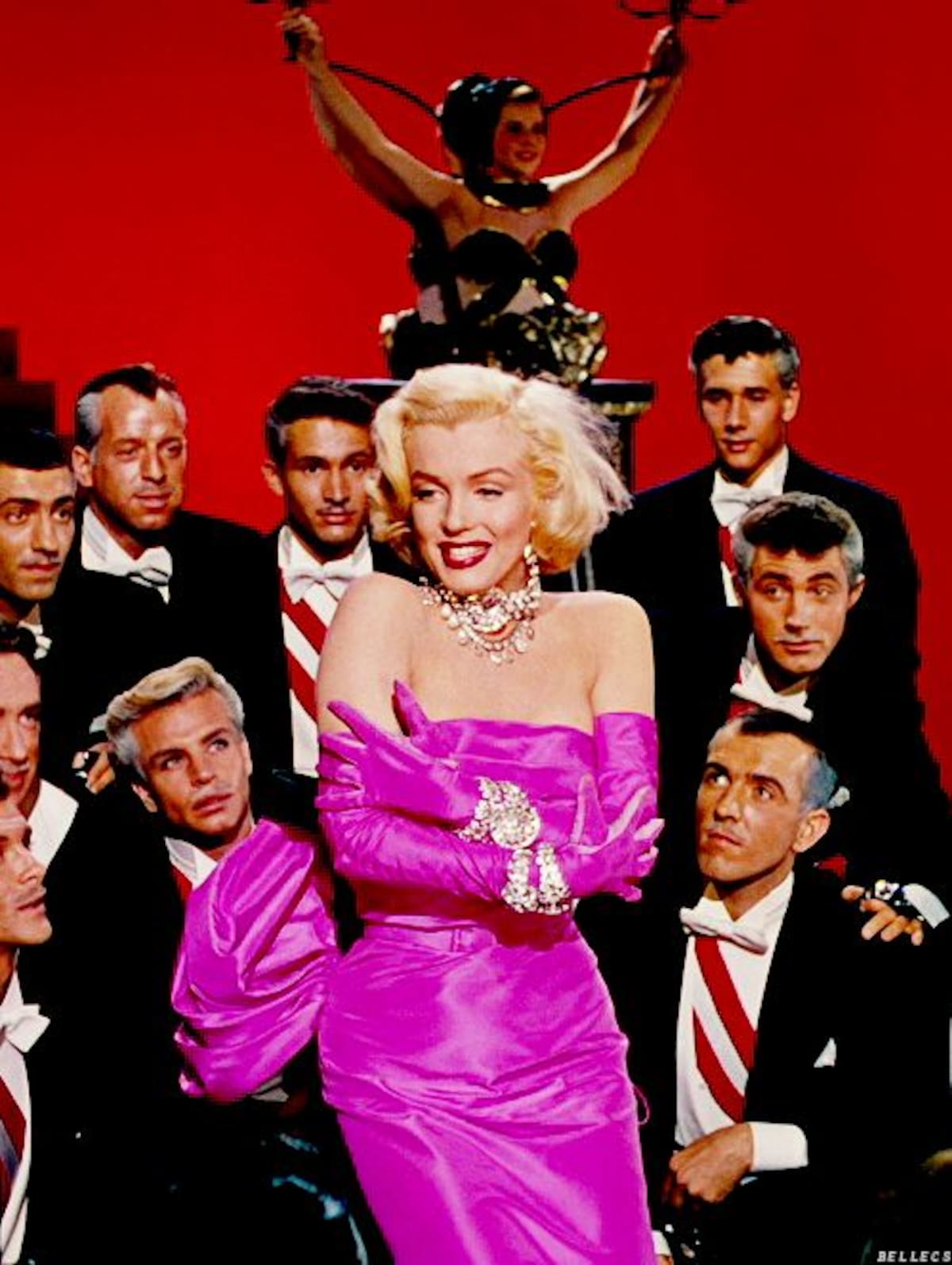 Barbie celebra el centenario de Marilyn Monroe con una muñeca coleccionista.