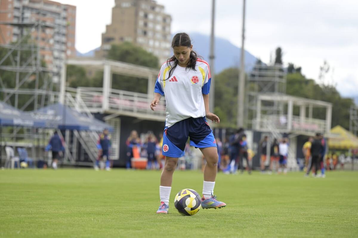 La Federación Colombiana de Fútbol confirmó la participación de la santandereana Marlyn Sandrid Trujillo Torres, jugadora destacada del Club Atalanta, en la selección Colombia femenina Sub-15. Cortesía LSF.
