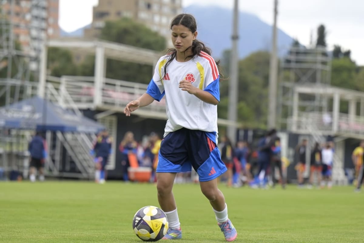 La Federación Colombiana de Fútbol confirmó la participación de la santandereana Marlyn Sandrid Trujillo Torres, jugadora destacada del Club Atalanta, en la selección Colombia femenina Sub-15. Cortesía LSF.