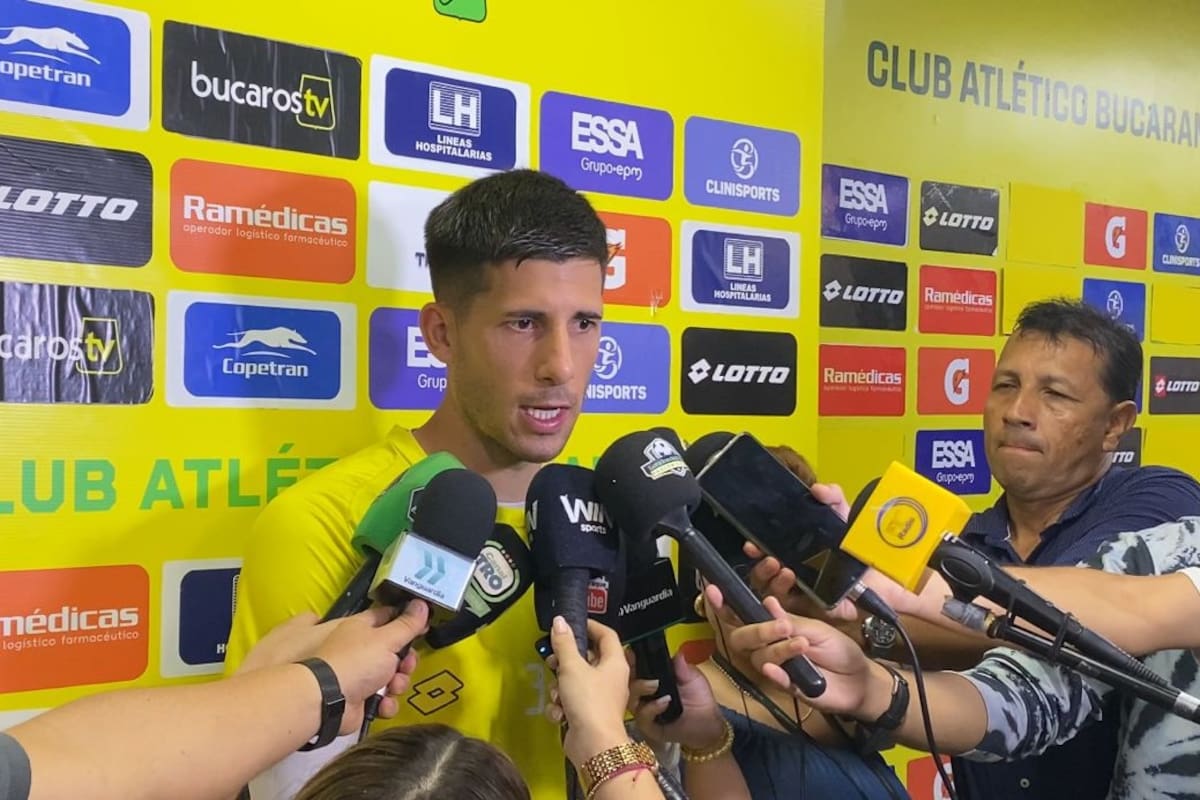 El uruguayo es titular en la zaga del Atlético Bucaramanga, en el comienzo de la Liga BetPlay I -2026. /FOTO: Juan Pablo Borrero