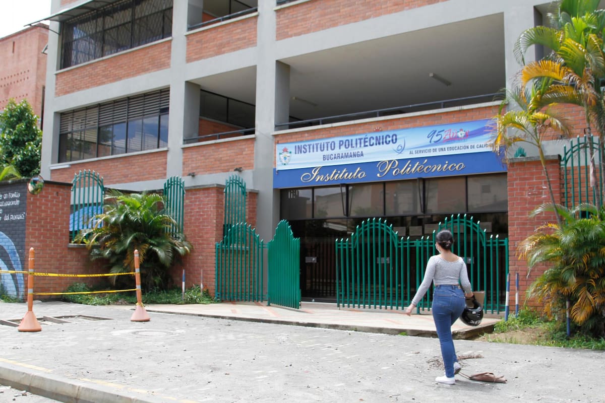 Se espera que en los próximos días la Secretaría Educación Municipal emita un nuevo reporte de cuántos estudiantes pudieron localizarse y activarse en este proceso educativo desde casa. (Foto: Marco Valencia / VANGUARDIA)