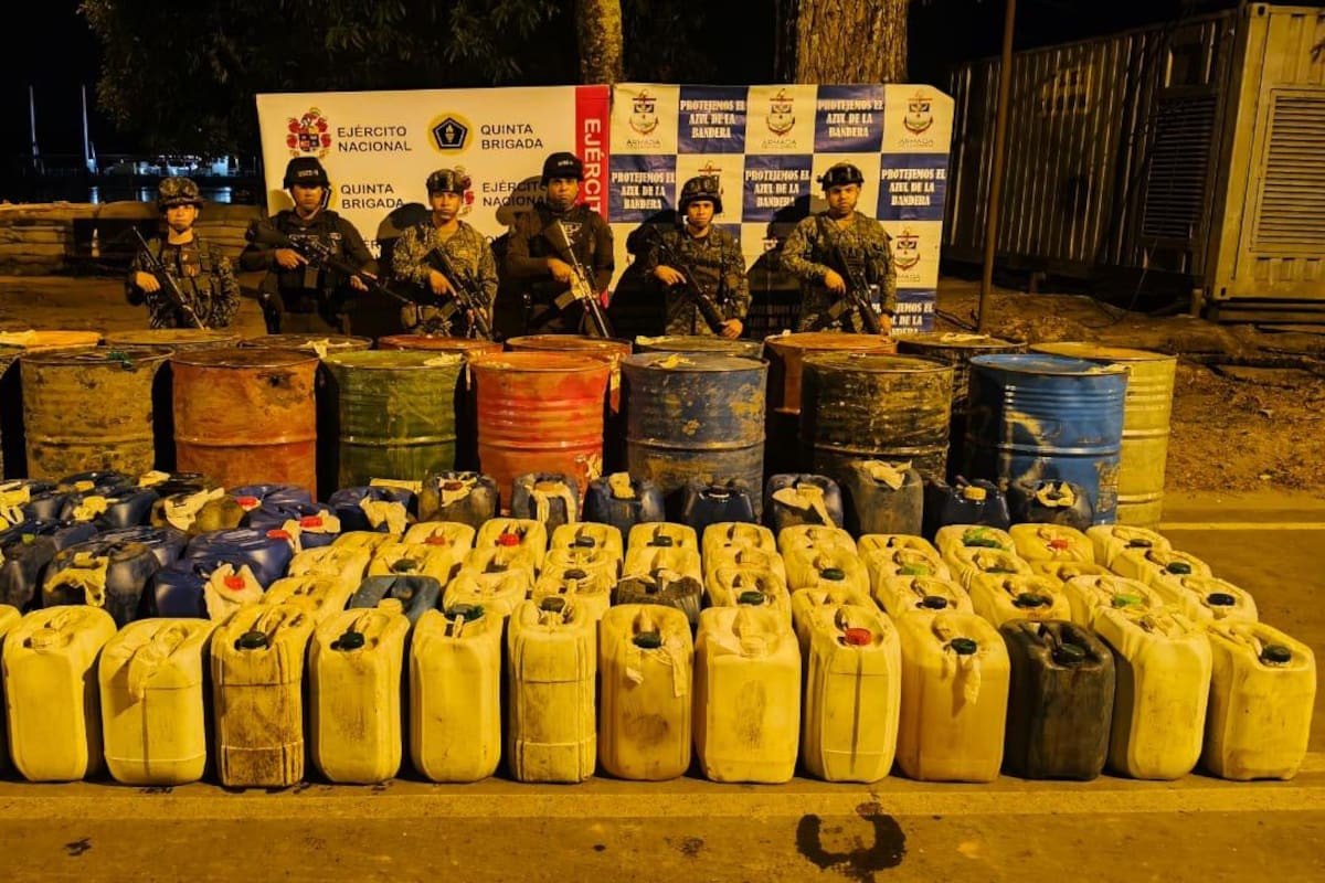 Más de 1.200 galones de gasolina decomisados en operativo contra contrabando en Santander