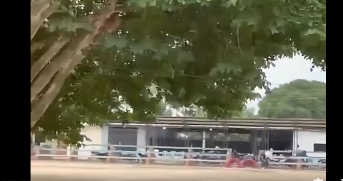 En el sector conocido como Simaña, del municipio de La Gloria, Cesar, se presentó la incursión de un grupo armado en un lugar donde se encontraban varias personas departiendo. De manera indiscriminada, los hombres armados dispararon contra las personas que se encontraban en el lugar, causando la muerte de al menos cuatro personas y dejando otras tres heridas. // FOTO CAPTURA DE VIDEO.