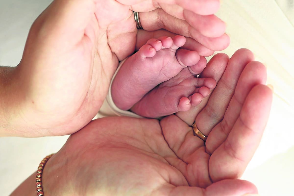 A pesar del avance de las técnicas de reproducción asistida y el reconocimiento de diversos modelos de familia, Colombia sigue sin una legislación clara para la gestación subrogada.