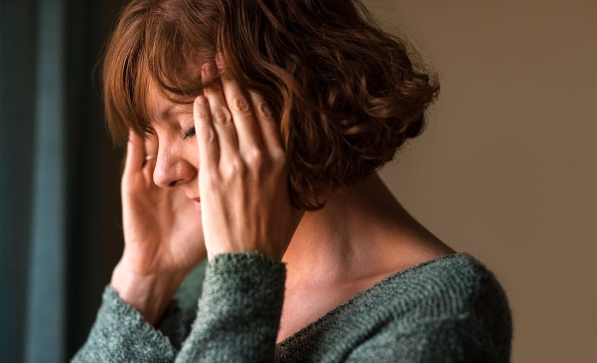 La menopausia es el momento de la vida en el que deja de menstruar y ya no puede quedar embarazada.