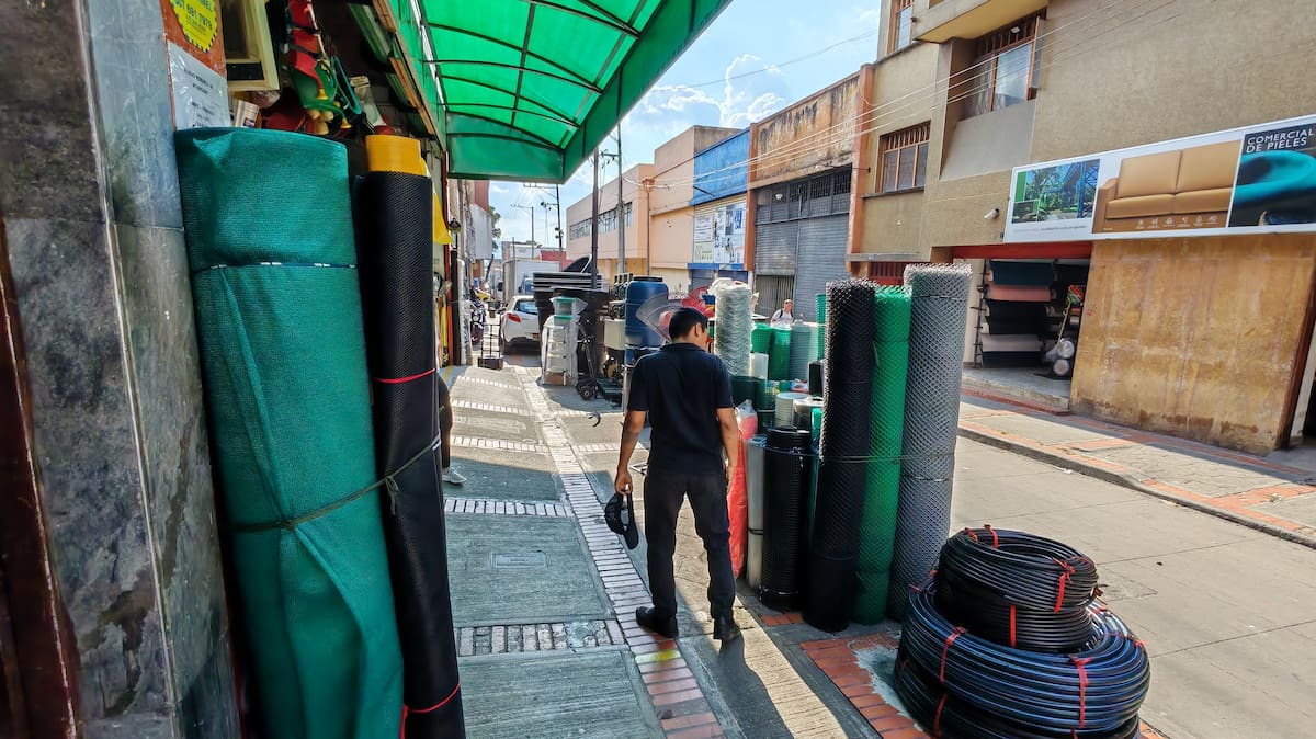 Menos espacio público y más apretujados en el Centro de Bucaramanga