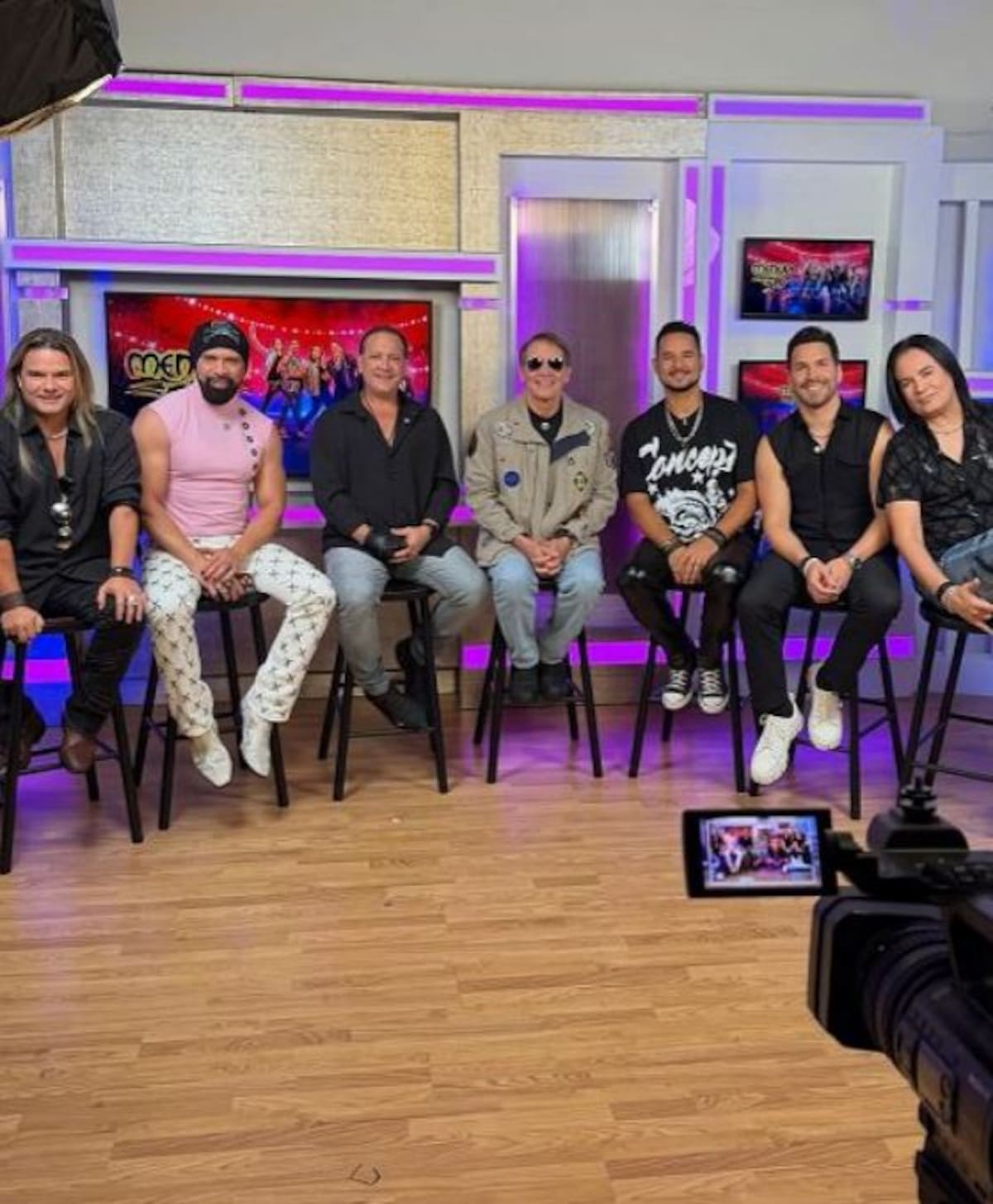 Siete exintegrantes de Menudo se reunirán en una gira especial para celebrar los 50 años de historia del legendario grupo puertorriqueño.