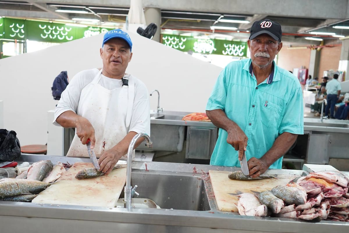 Los comerciantes del Mercado Pesquero participarán en el primer ‘Madrugón’, una jornada que busca aumentar el flujo de compradores y promover la venta de pescado fresco y productos del campo.
Suministrada/Vanguardia