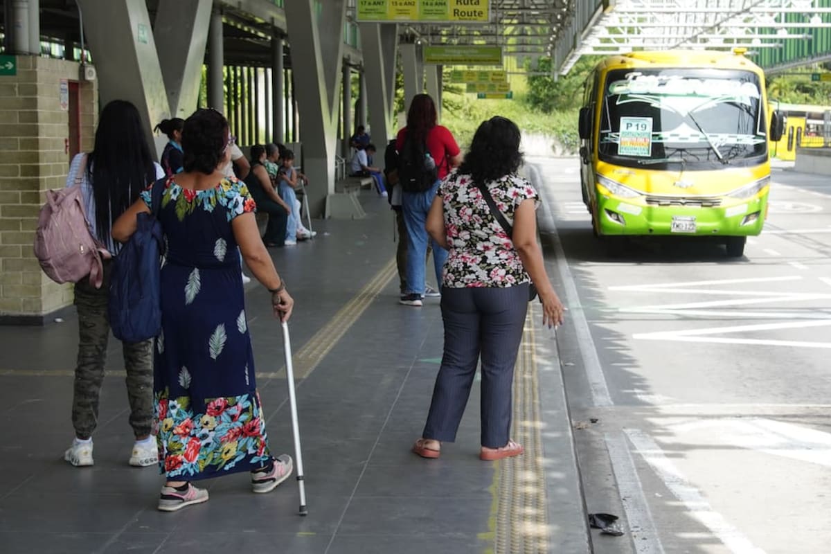 La Alcaldía de Bucaramanga busca recursos de la Nación para renovar la flota de Metrolínea, pero aún no ha definido quién operaría los nuevos buses.