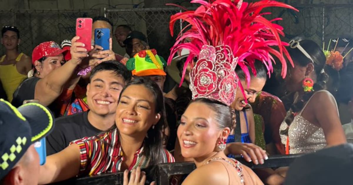 Hombre intentó besar a la reina del Carnaval de Barranquilla.