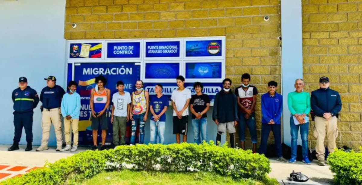 Los ciudadanos fueron identificados como reincidentes en conductas que afectan la convivencia y la seguridad. Las expulsiones se producen en medio del endurecimiento de los controles migratorios anunciado por el Gobierno nacional.