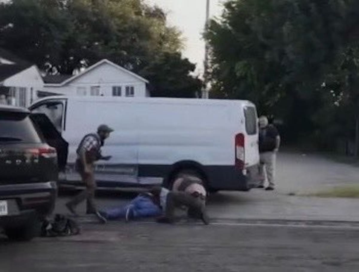 La familia de Lorenzo Salgado, migrante mexicano abatido por agentes de ICE en Houston, exige justicia. Piden una investigación independiente y transparente.