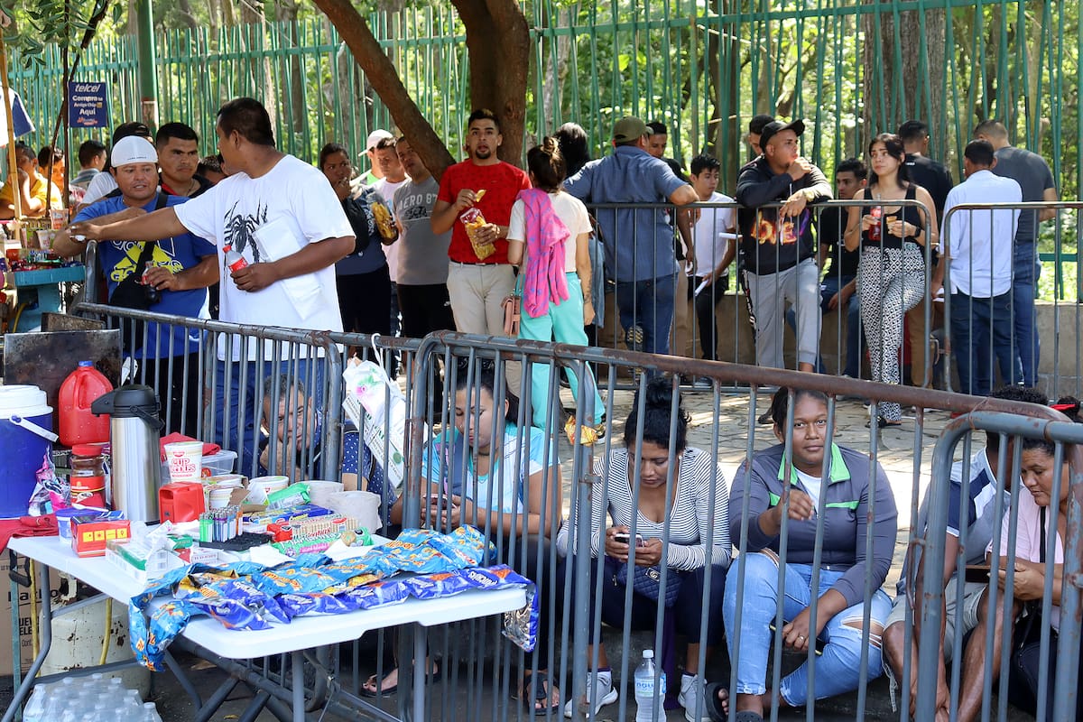 Migrantes temen quedar atrapados en la frontera sur de México tras la victoria de Trump. EFE/VANGUARDIA
