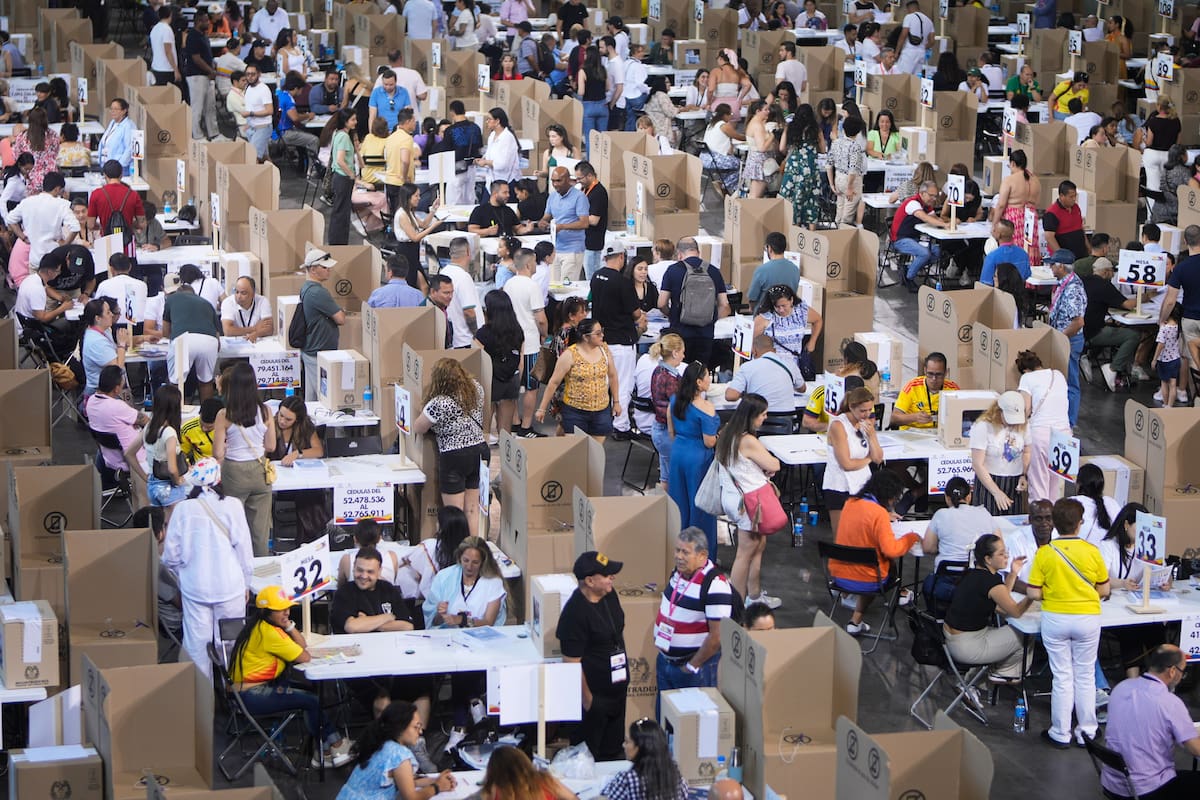 Casi 308.000 colombianos están inscritos para votar hasta este domingo en más de una veintena de puestos de votación en España en la primera vuelta presidencial de Colombia. En la imagen, el Pabellón satélite de la Casa de Campo en Madrid. EFE/Borja Sánchez Trillo