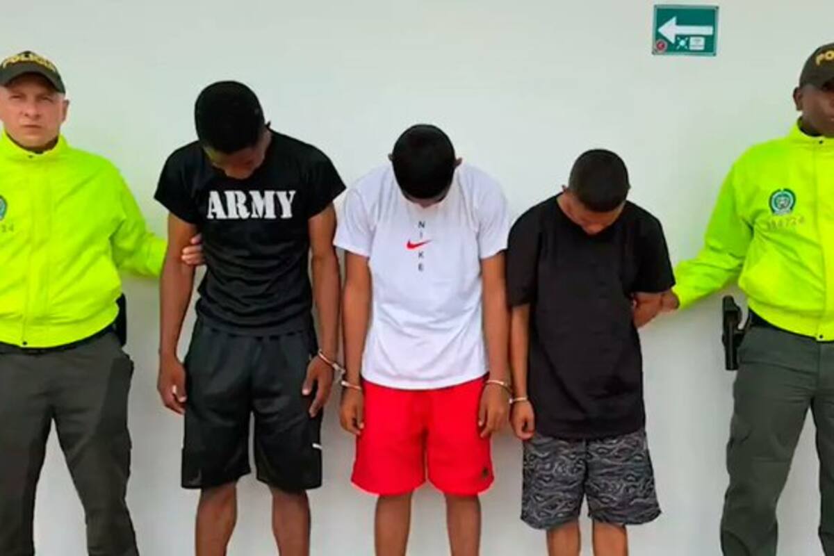 Tres miembros de la Armada fueron enviados a la cárcel señalados por asesinar a golpes y con machete a un cachorro recién nacido. El caso fue procesado por muerte animal agravada bajo la Ley Ángel.