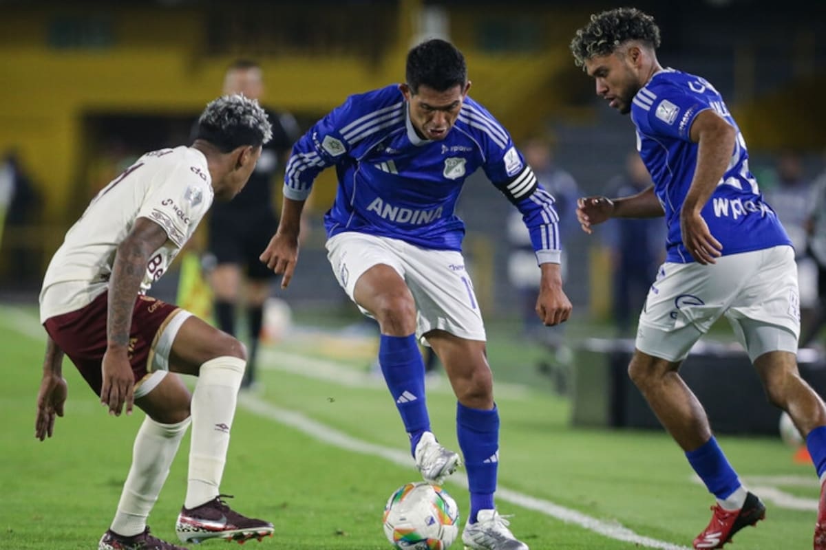 Millonarios doblegó 2-0 a Tolima y se mantiene con opciones de clasificar a los cuartos de final de la Liga BetPlay I de 2026. Foto: Colprensa.
