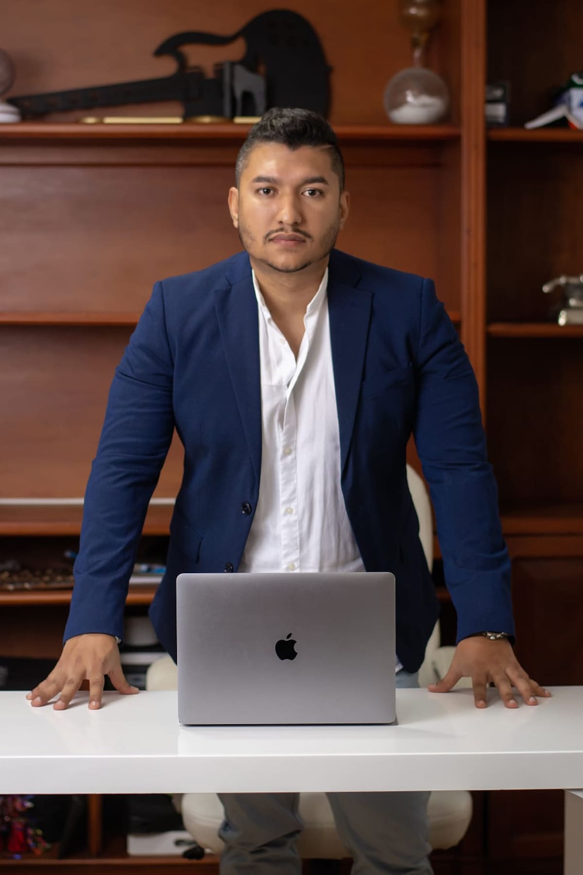 Confianza digital y riesgo: Mirsha Márquez analiza el impacto de la IA en la reputación.