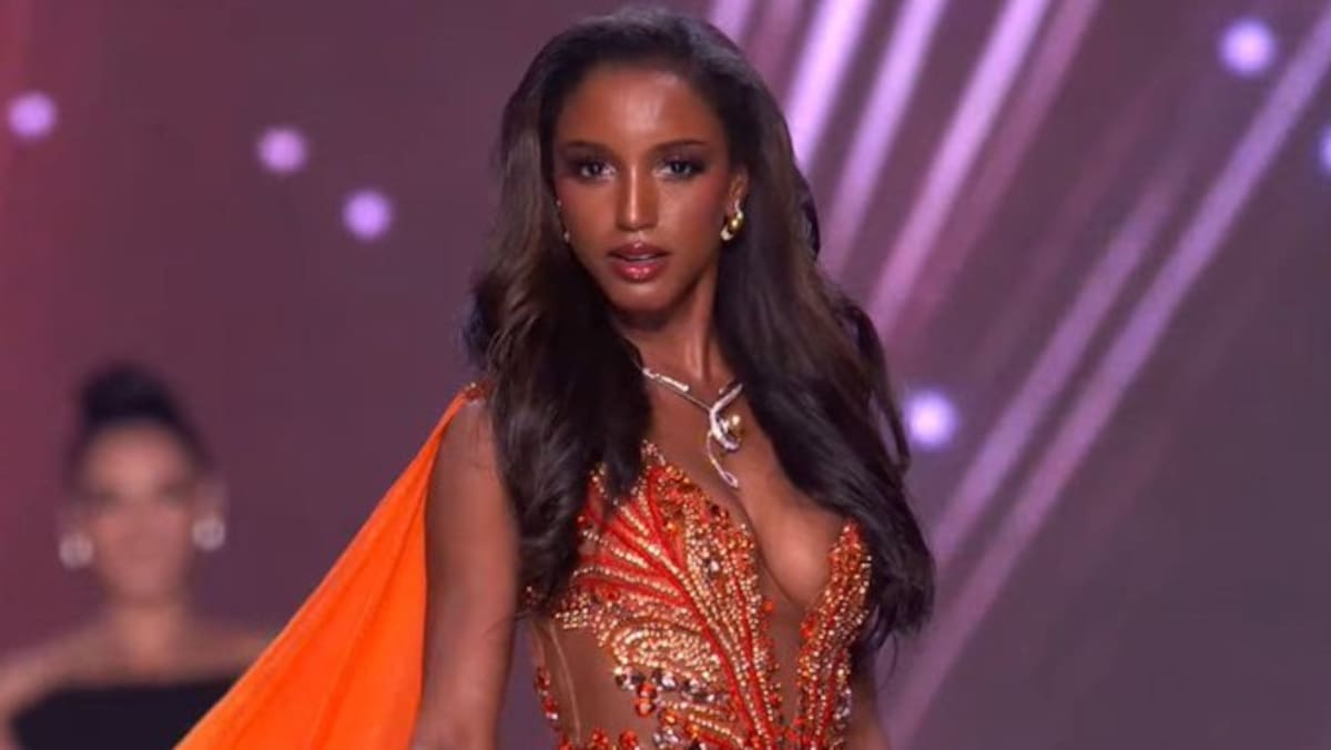 Miss Jamaica 2025 sufrió una hemorragia intracraneal tras su accidente en Miss Universe… su estado sigue siendo crítico y bajo monitoreo intensivo.