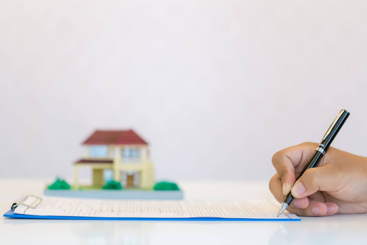 Mitos y realidades sobre decreto que afecta licencias de construcción | Freepik
