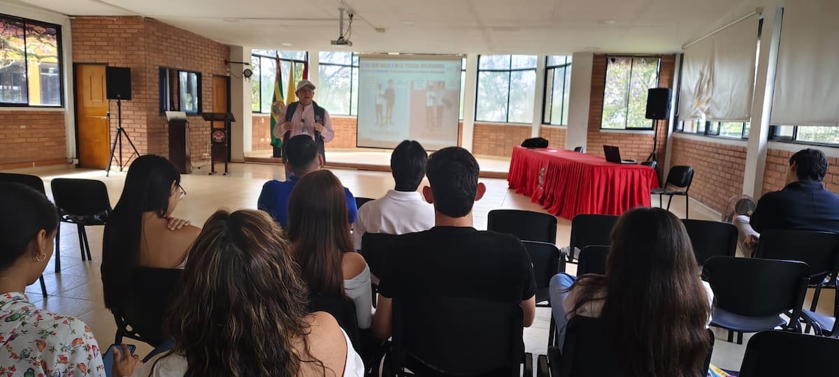Los delegados de la MOE están en proceso de capacitación.