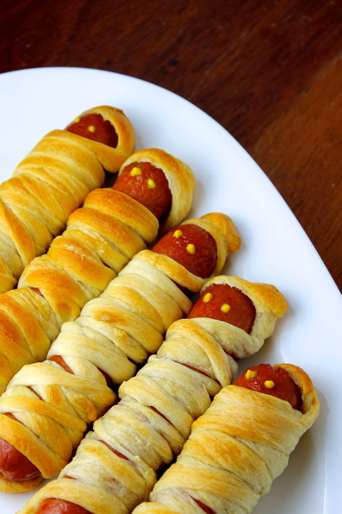 No necesita grandes preparativos para disfrutar Halloween en casa. Con ingredientes fáciles de conseguir y recetas que se preparan en 10 a 25 minutos, puede organizar un plan familiar lleno de creatividad, sabores y personajes divertidos para compartir con amigos.