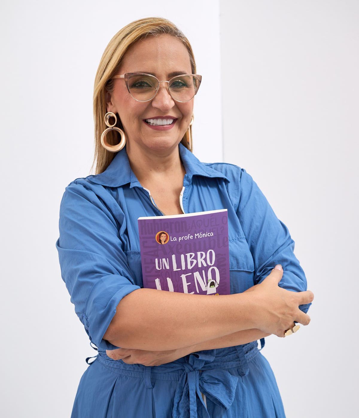 Mónica Higuera Rueda, la profe santandereana que enseña ortografía y redacción a miles en redes sociales. Foto suministrada/VANGUARDIA