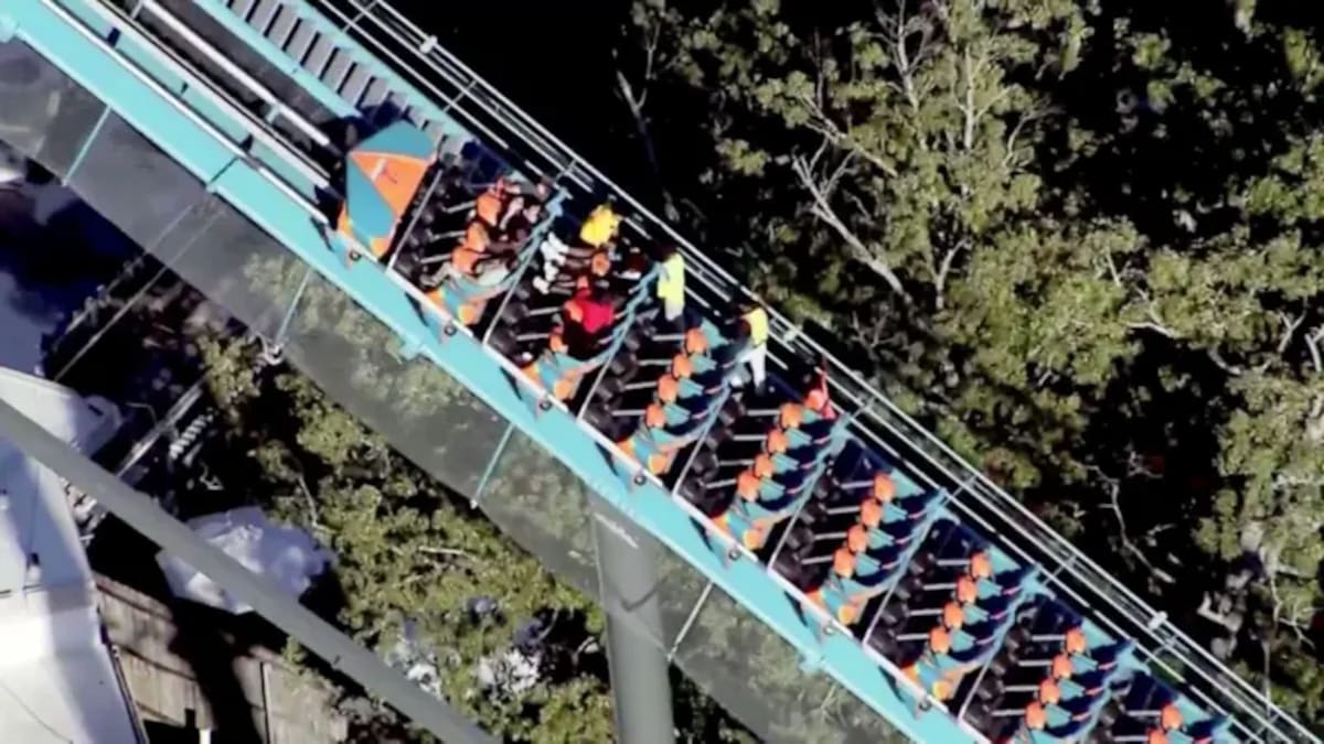 Una persona murió y varias resultaron heridas tras un incidente en una montaña rusa Six Flags en un parque de atracciones en el estado de Georgia, EE.UU.