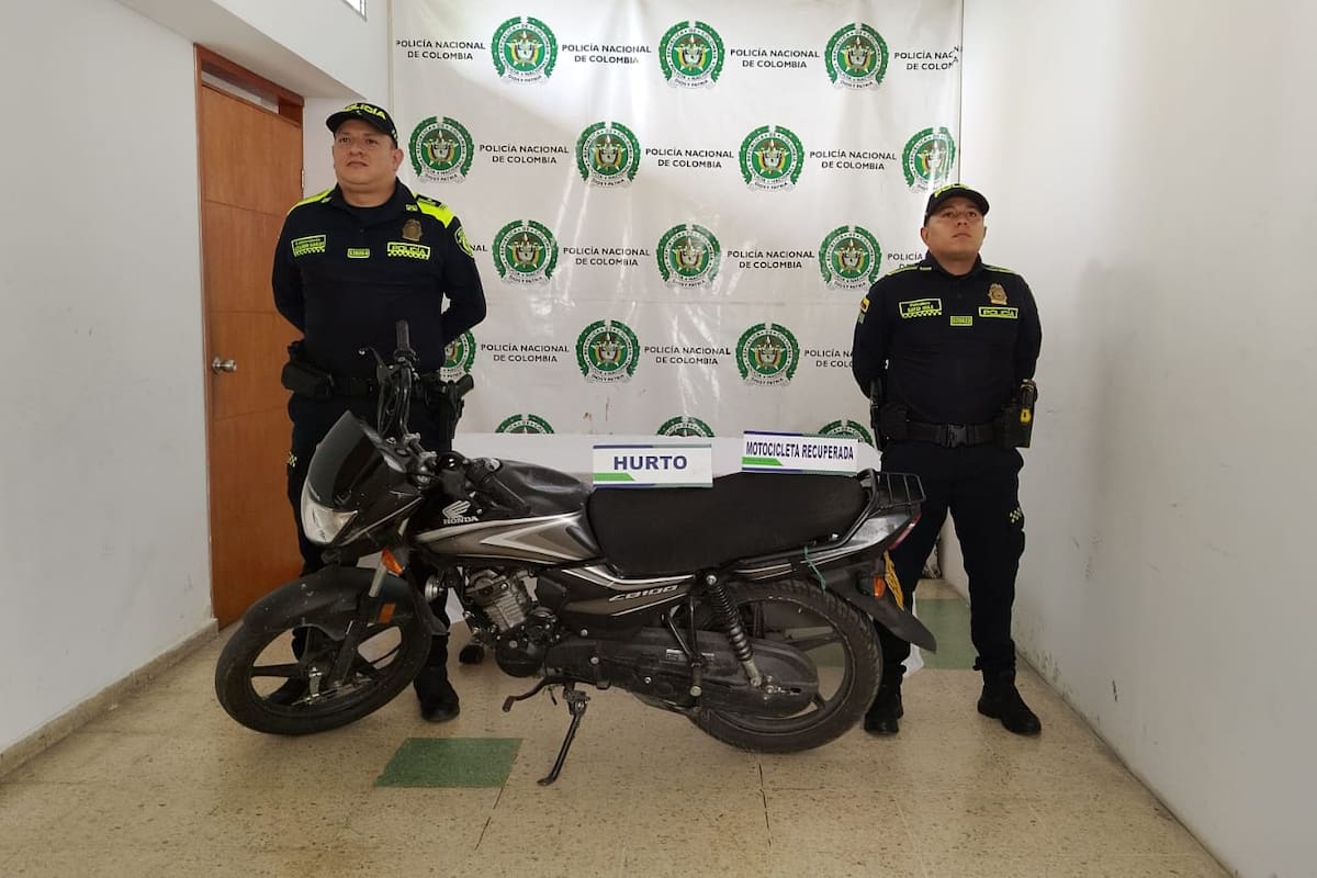 Moto robada apareció abandonada en Bucaramanga: estaría avaluada en $10 millones