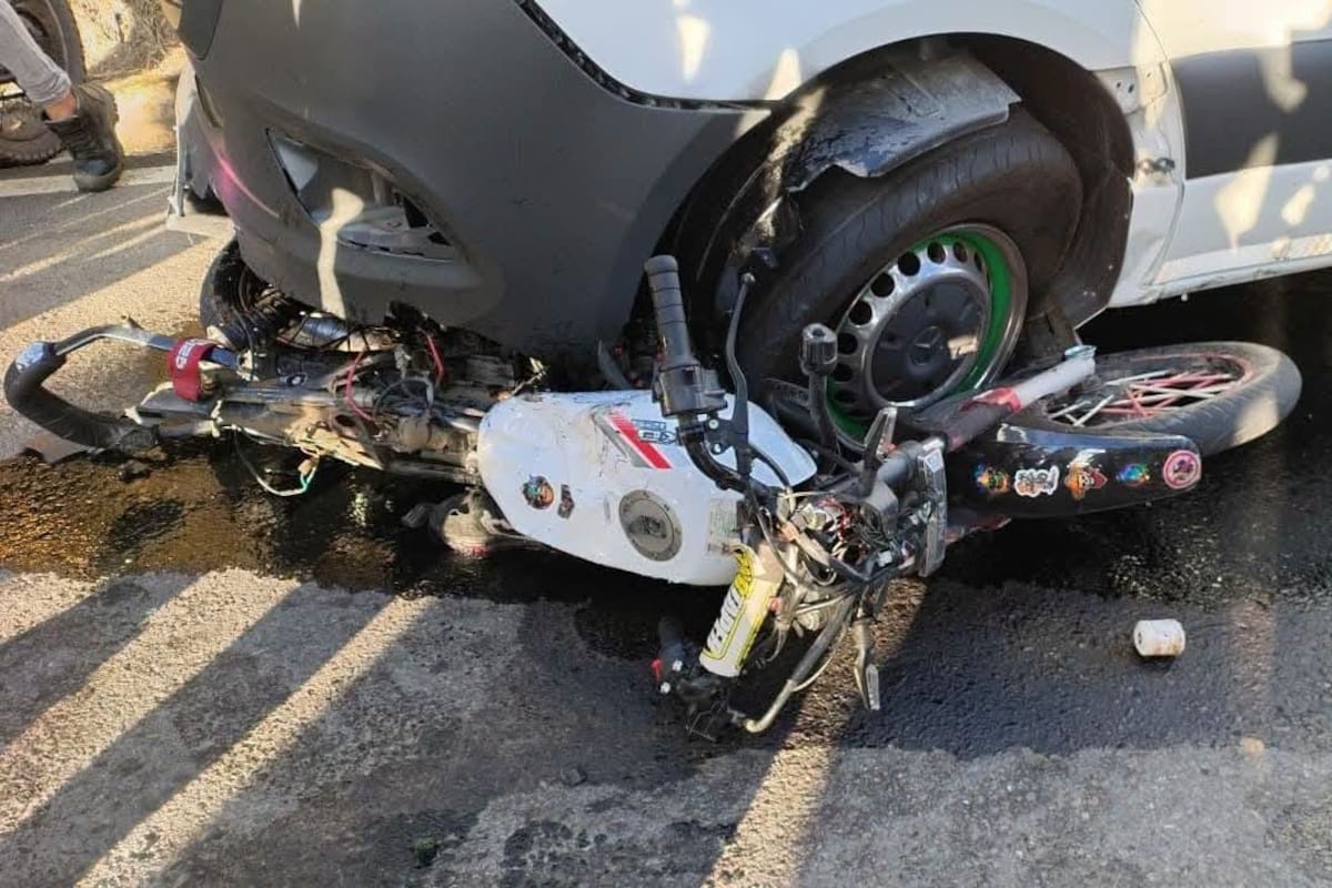 Motociclista murió tras chocar contra una buseta en la vía a Santander