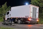 Motociclista murió tras chocar contra un camión estacionado en el Anillo Vial