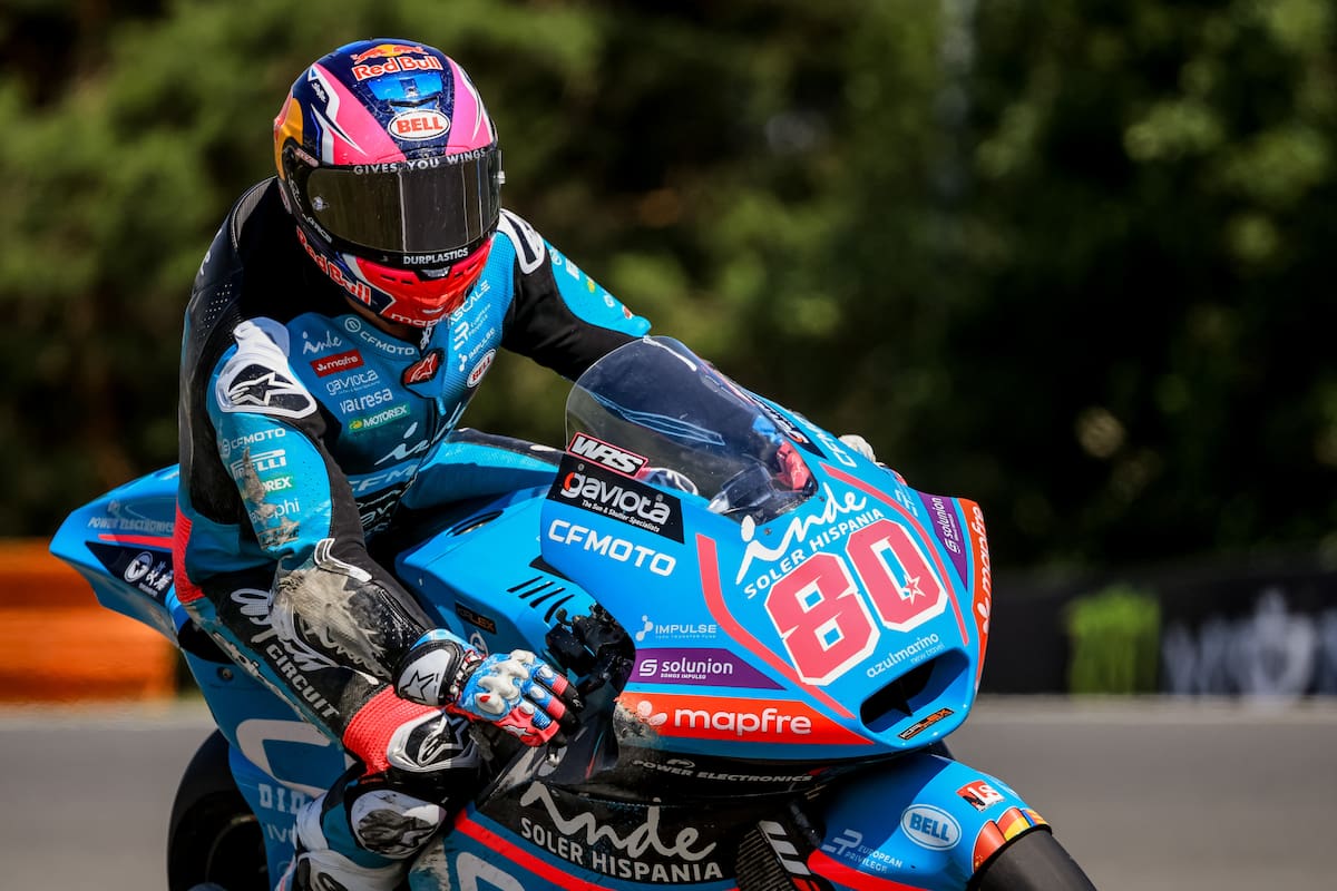 BRNO (Czech Republic), 20/06/2026.- Colombian Moto2 rider David Alonso of CFMOTO Inde Aspar Team in action during the Qualifying Nr.2 session for the Motorcycling Grand Prix of the Czech Republic at Masaryk circuit in Brno, Czech Republic, 20 June 2026. (Motociclismo, República Checa) EFE/EPA/MARTIN DIVISEK