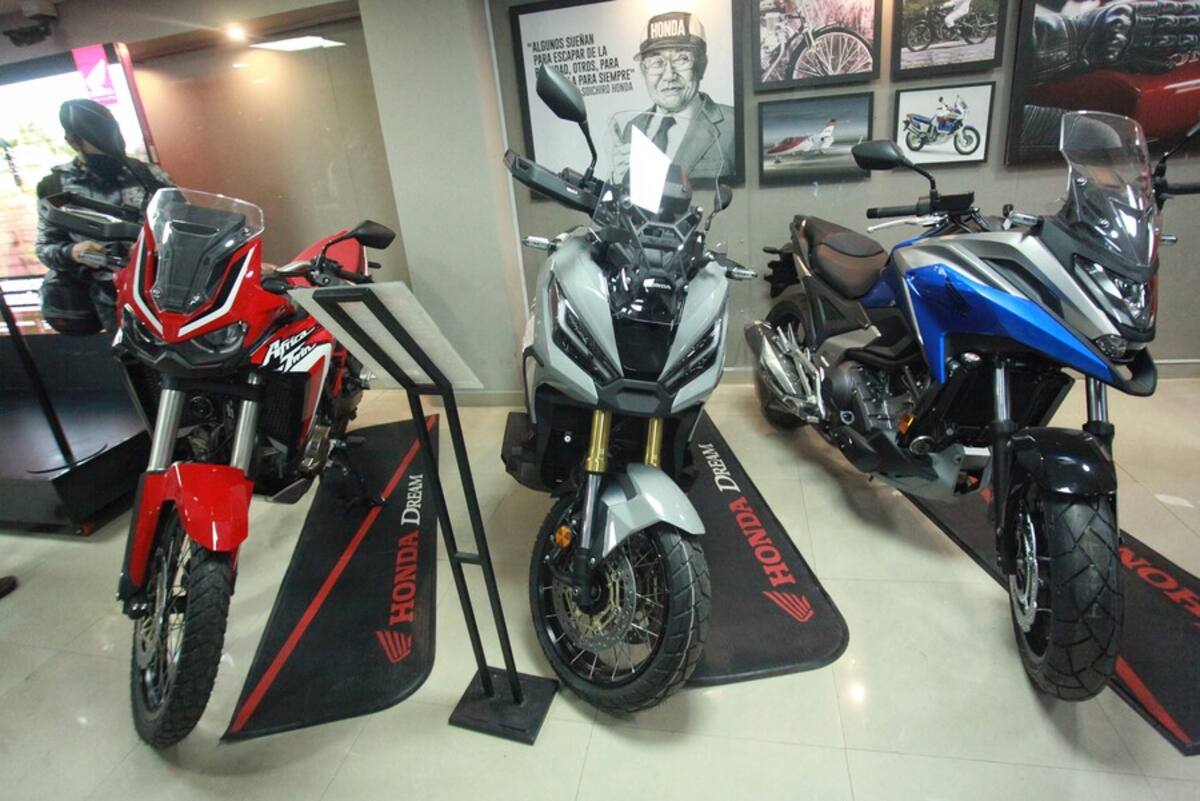 Nueva normativa para las motos en Colombia especifica que deben tener frenos ABS o CBS.
