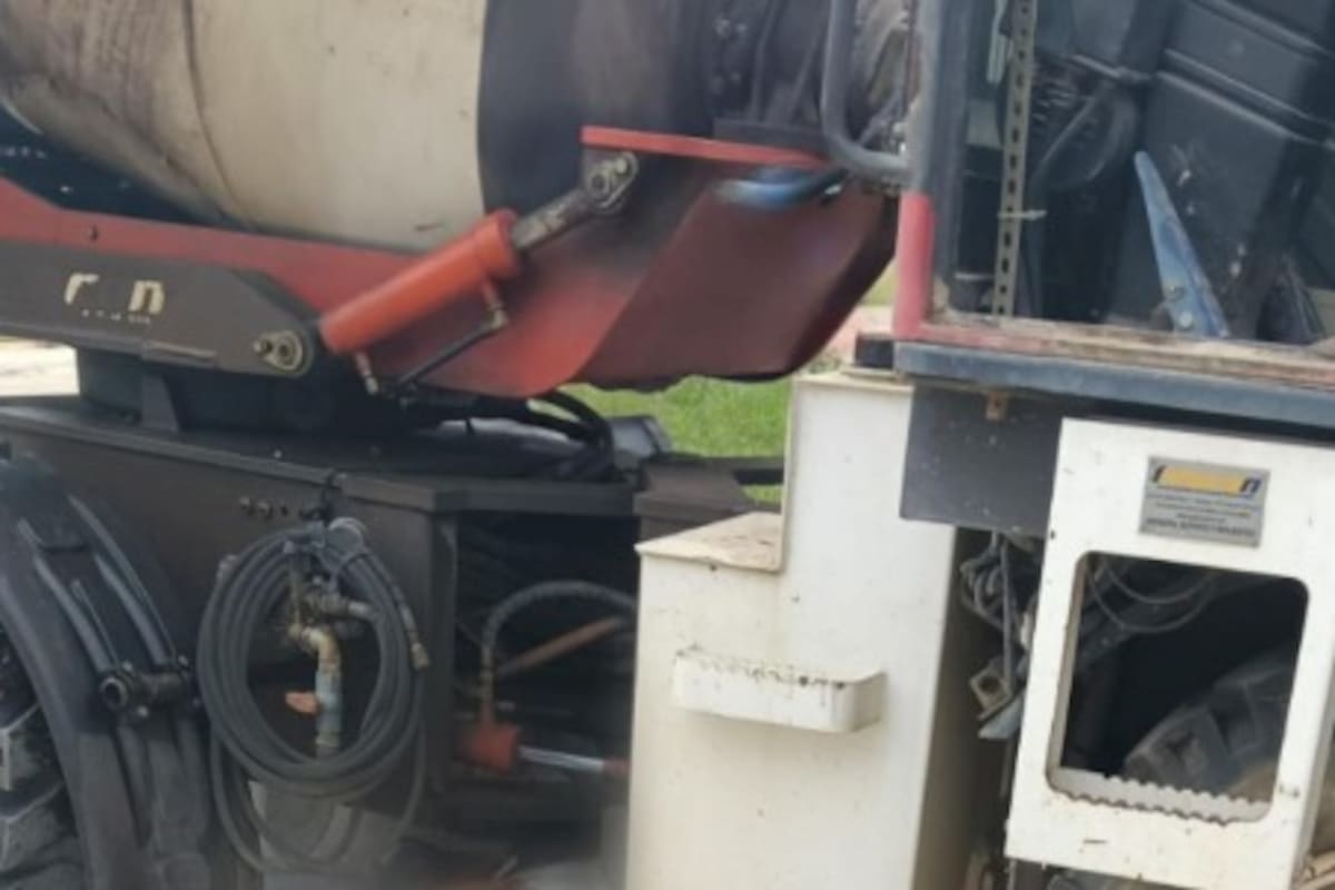Muere trabajador tras ser arrollado por vehículo de concreto