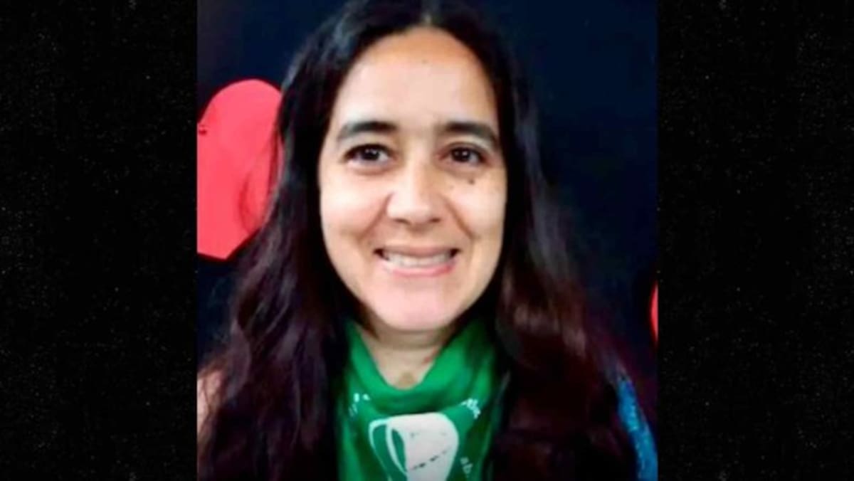 La actriz y activista argentina Mariana Pizarro murió durante un trayecto en autobús entre Buenos Aires y Posadas.