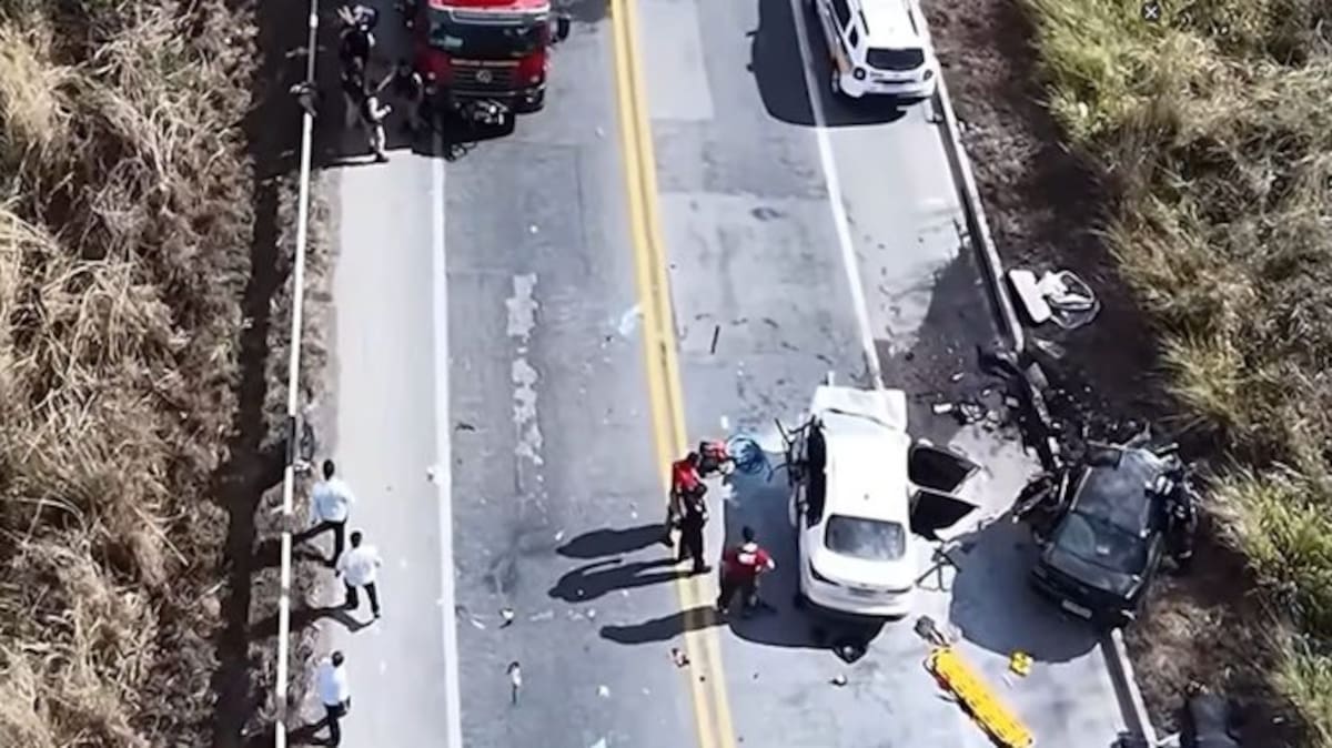 Muere la creadora de contenido Alana Alves en peligrosa persecución policial. El vehículo en el que viajaba Alana era perseguido por patrullas luego de que el conductor ignorara una orden para detenerse.