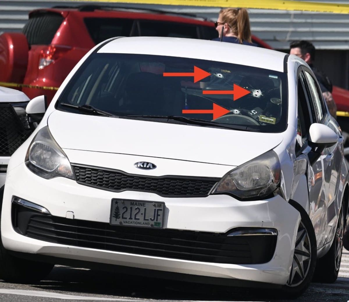 El joven se llamaba Johan Sebastián Durán Guerrero de 26 años. Tenía una esposa y una hija de tres años. Vivió en el barrio La Victoria de la capital santandereana antes de buscar el 'sueño americano'. Murió en un operativo de ICE.