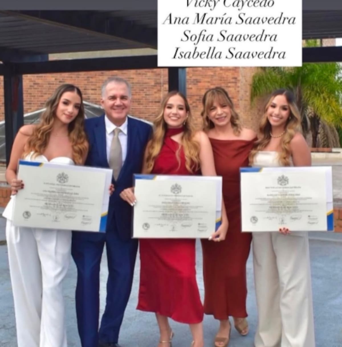 Solo una de las trillizas sobrevivió, el resto del círculo familiar murió.