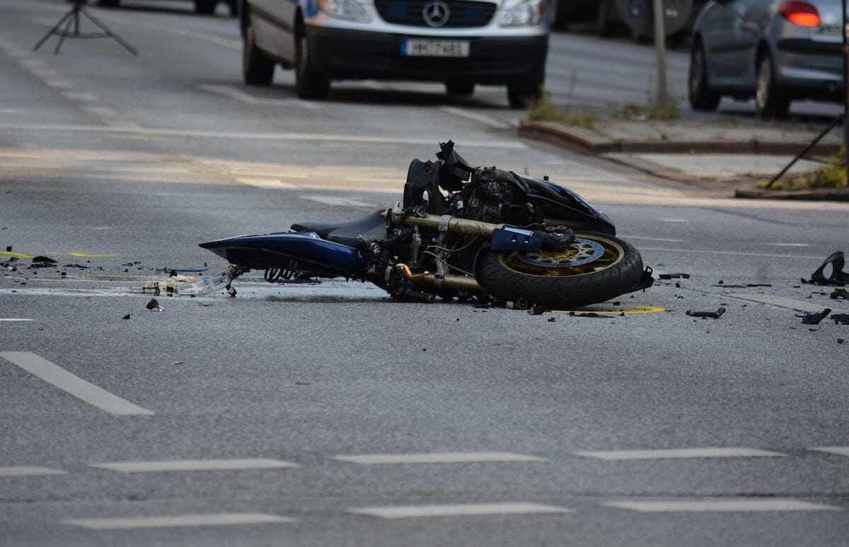 Las motos siguen causando las mayores muertes en las vías: 1.481 motociclistas fallecieron en primer trimestre de este año 2026 en Colombia.