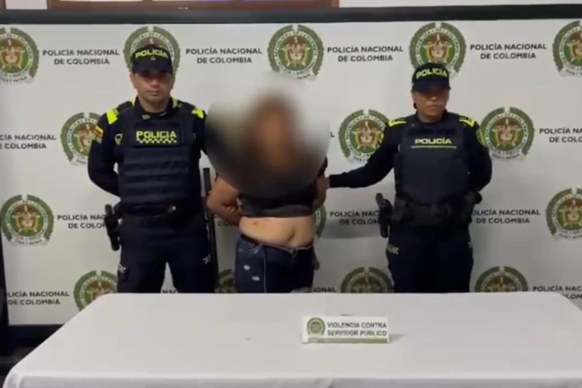 Mujer atacó con una piedra a otra y terminó capturada tras agredir a un policía en Girón