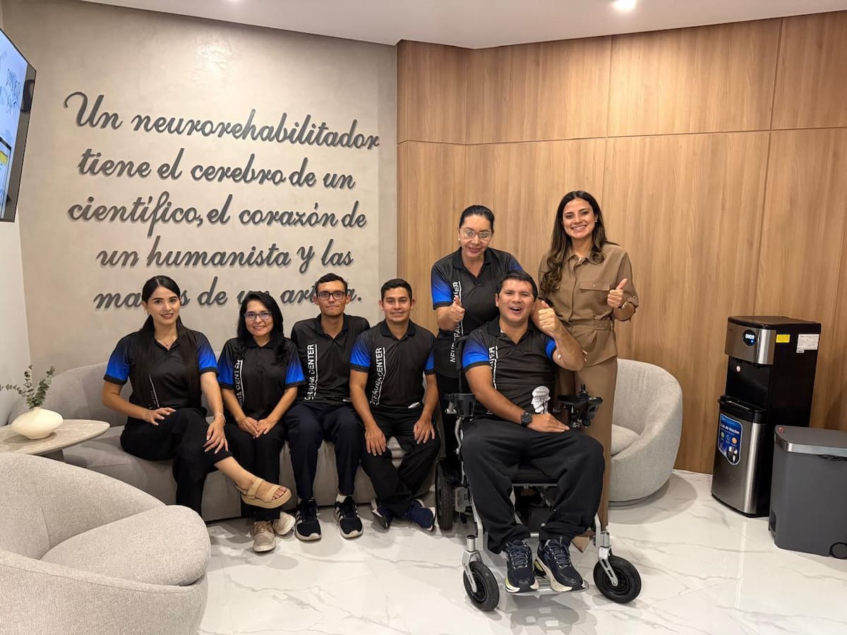 La Mujer Cafam Santander, Omaira Nelly Buitrago Bohórquez, sacó adelante con su familia Neurotrauma Center, que atiende a población vulnerable.