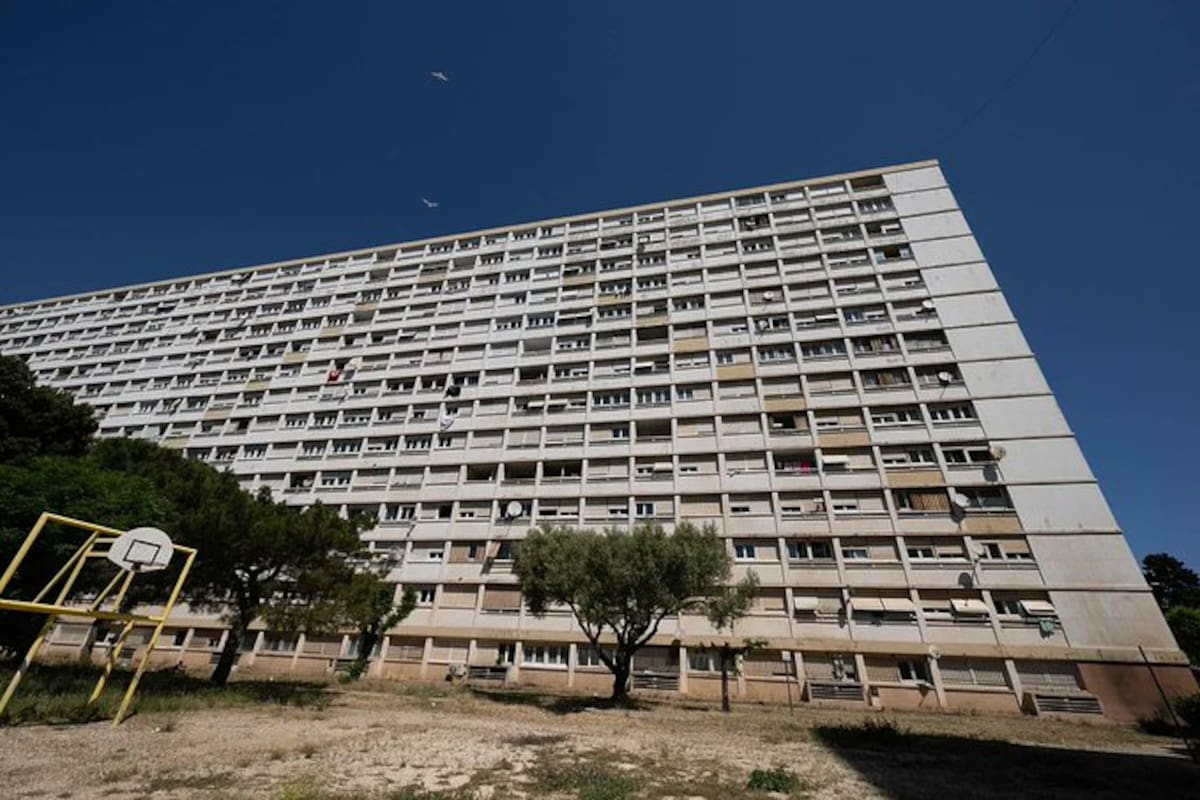 Tragedia en Francia: madre y tres de sus hijos fallecen tras caer desde un piso 13.