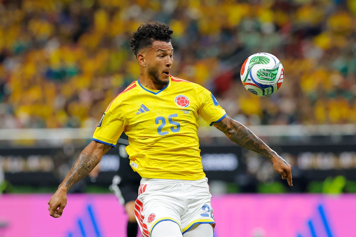 GR3172. GUADALAJARA (MÉXICO), 23/06/2026.- Luis Suárez de Colombia controla un balón este martes, en un partido del grupo K del Mundial de la FIFA 2026 entre Colombia y RD Congo, en el estadio Akron en Guadalajara (México). EFE/ Francisco Guasco